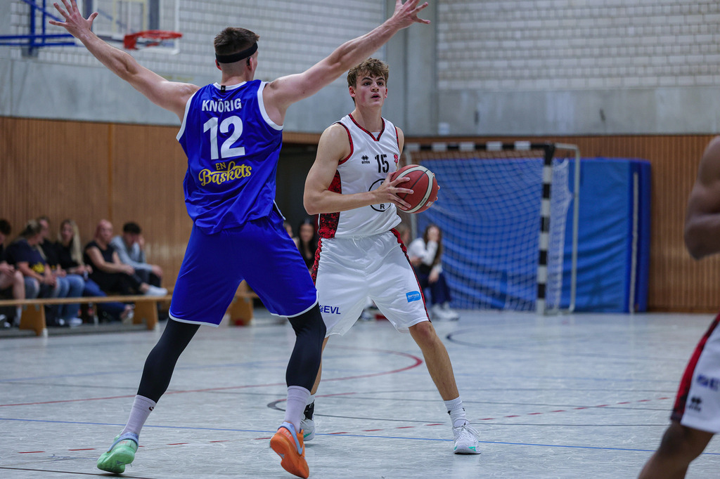 Regio Test BAYER GIANTS vs EN Baskets Schwelm-42 | Fotos von Basketballspielen aus dem Raum NRW fotografiert von Gero Mueller-Laschet und Daniel Schaefer - Realisiert mit Pictrs.com