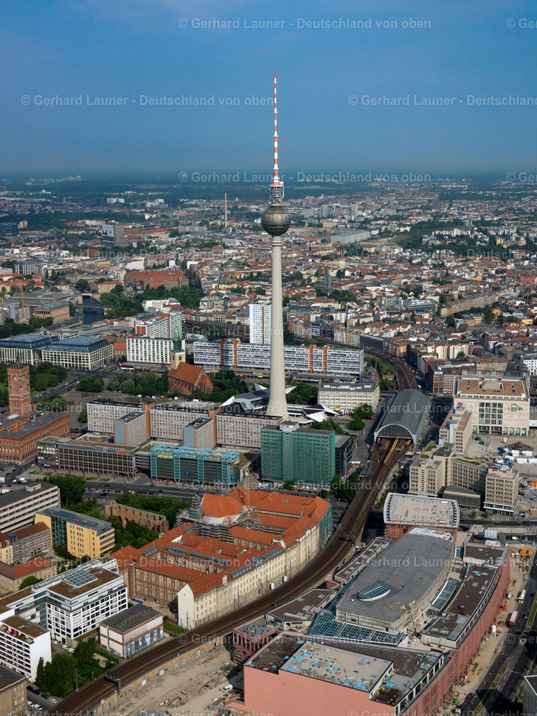 2790470 | Berliner Fernsehturm am Alexanderplatz