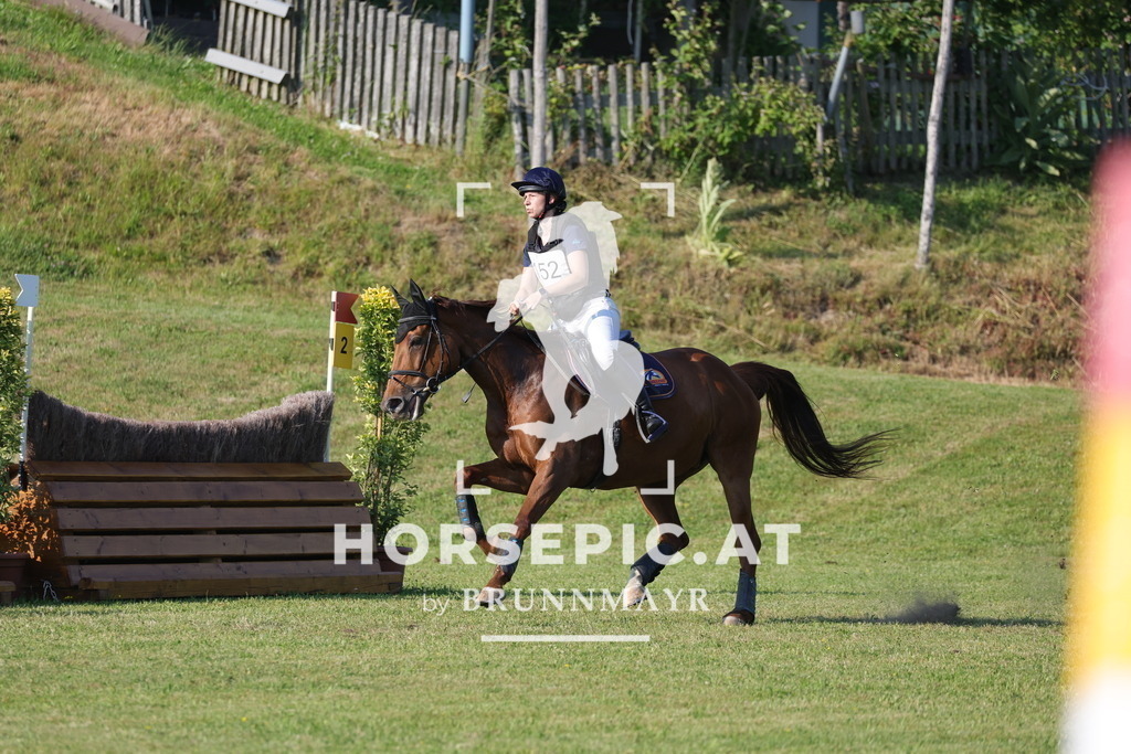 0P6A9571 | Willkommen bei Brunnmayr - Design & Fotografie – Ihrem Spezialisten für Reitturniere und Pferdeveranstaltungen in Oberösterreich, Salzburg und Bayern! Seit über 17 Jahren sind wir leidenschaftlich dabei.