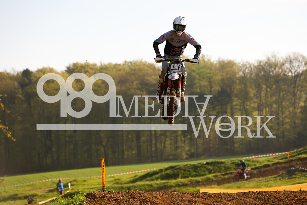 5E6A9526 | 989 MEDIAWORK
