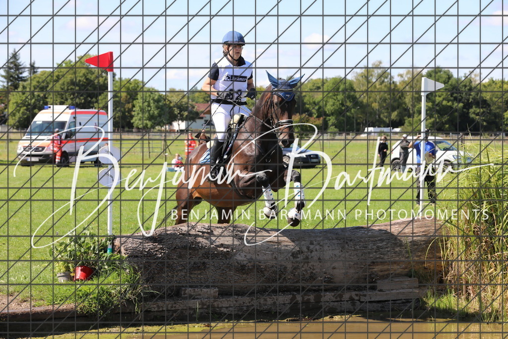 AZ2A0005 | Benjamin Bartmann Photomoments