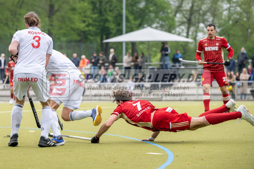 SFE_20230429_0048 | 1. Bundesliga Hockey Herren Rot-Weiss Köln - Crefelder HTC am 29.04.2023 in Köln (KTHC Stadion Rot-Weiss Köln Tennis and Hockey Club), Photo: Stephan Fehrmann 2023 (Sports-Gallery),Fabio Seitz ( Rot-Weiss Köln #7 ) ,Kossol Timo ( Crefelder HTC #3 )