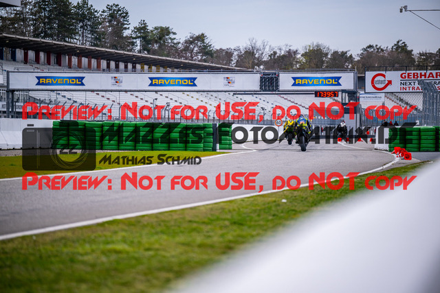 MaZZes_Fotomatrix_20240317_6021986_6293 | Fotograf Mathias Schmid
Sportfotograf,
Eventfotograf,
Hochzeitsfotograf,
Portraitfotograf