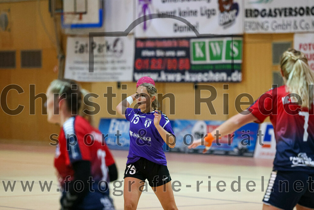 2022-11-19_042_SpVgg_Altenerding_gegen_HC_Donau-Paar | Erding, Deutschland, 19.11.2022:
Handball, Bezirksoberliga Frauen Altbayern 2022 / 2023, 5. Spieltag, SpVgg Altenerding gegen HC Donau/Paar, Endergebnis: 22:33

Lena Prem (SpVgg Altenerding, #15)

Foto: Christian Riedel / fotografie-riedel.net