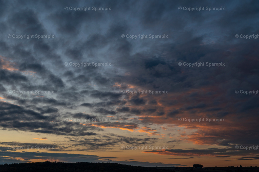 SKY_Dawn50 | sparepix - Realisiert mit Pictrs.com