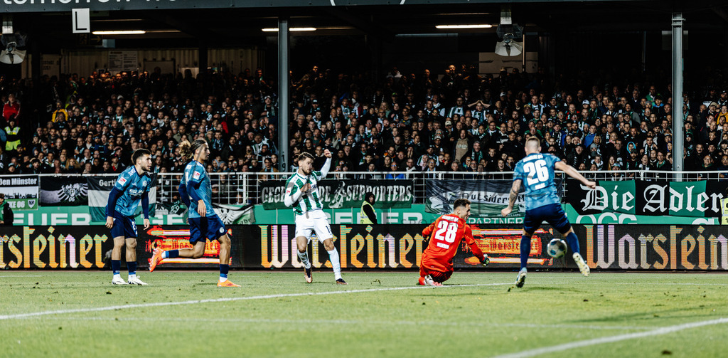 2. Bundesliga, Saison 2024/25, 7. Spieltag: SC Preußen Münster - FC Schalke 04 | Münster, 28.09.2024: 2. Bundesliga, 7. Spieltag, SC Preußen Münster gegen FC Schalke 04 im LVM-Preußenstadion in Münster. Foto: sportfotografie.ms | Markus Paletta - Realisiert mit Pictrs.com