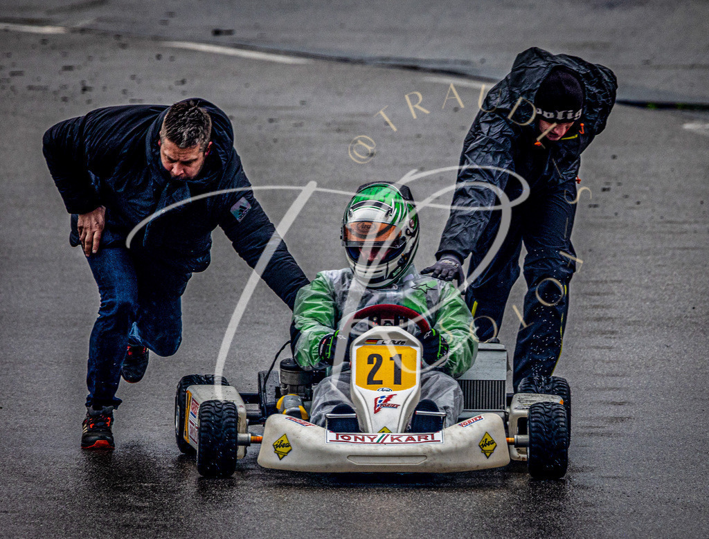 48eb6edf9ce64c02a72891e440049e56 | traudl_s_fotos