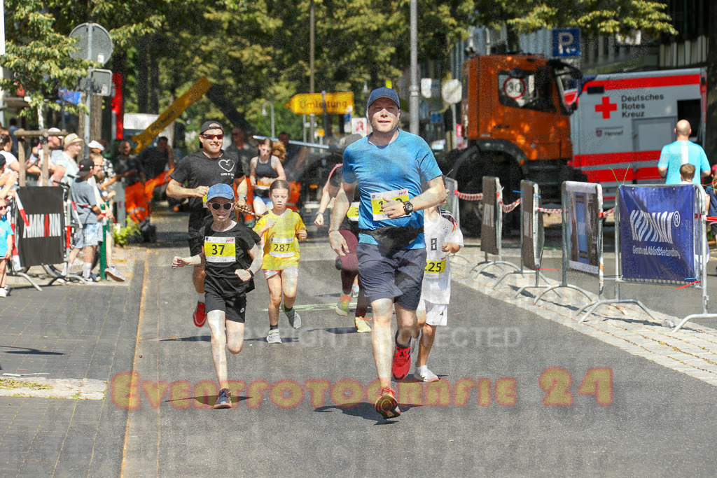 250621_1050_EX1_2840 | Sportfotografie im Rhein-Sieg Kreis, Köln, Bonn, NRW, Rheinland Pfalz, Hessen, etc. Unser Tätigkeitsfeld umfasst den Laufsport vom Volkslauf über den Marathon, Duathlon, Triathon bis zum Ultralauf wie Kölnpfad Ultra oder Schindertrail.