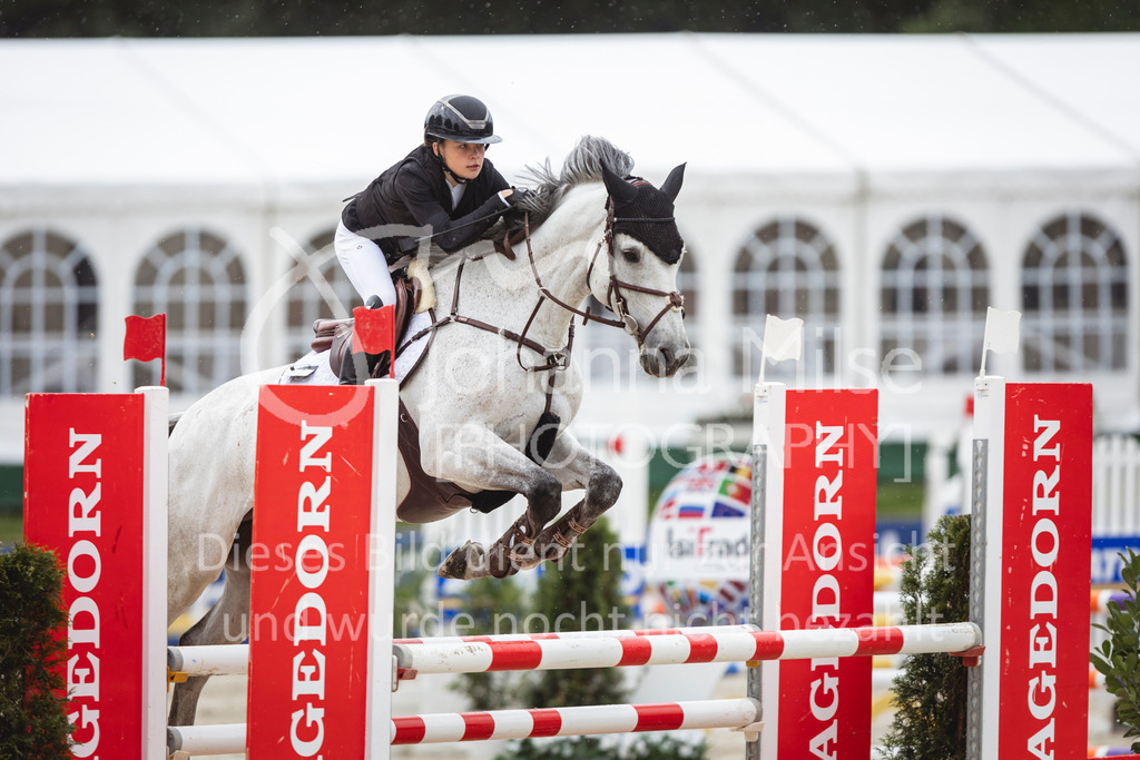 240712_BHO_A2-Springen-2-240 | Deine schönsten Turniermomente als professionelle Fotos! Entdecke hochwertige Pferdesport-Fotografie im Online-Shop. Jetzt Fotos finden & bestellen!