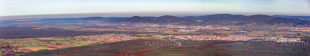Luftbild: Odenwald-Panorama von Darmstadt bis Heppenheim, vorne Einhausen und Lorsch in Lorsch im Bundesland Hessen in Deutschland. Foto: IMG_074955-Bearbeitet-2.jpg vom 18.10.2014 durch Werner Riehm/FLY-FOTO.deAuflösung des Originals: 16056 x 2908 px