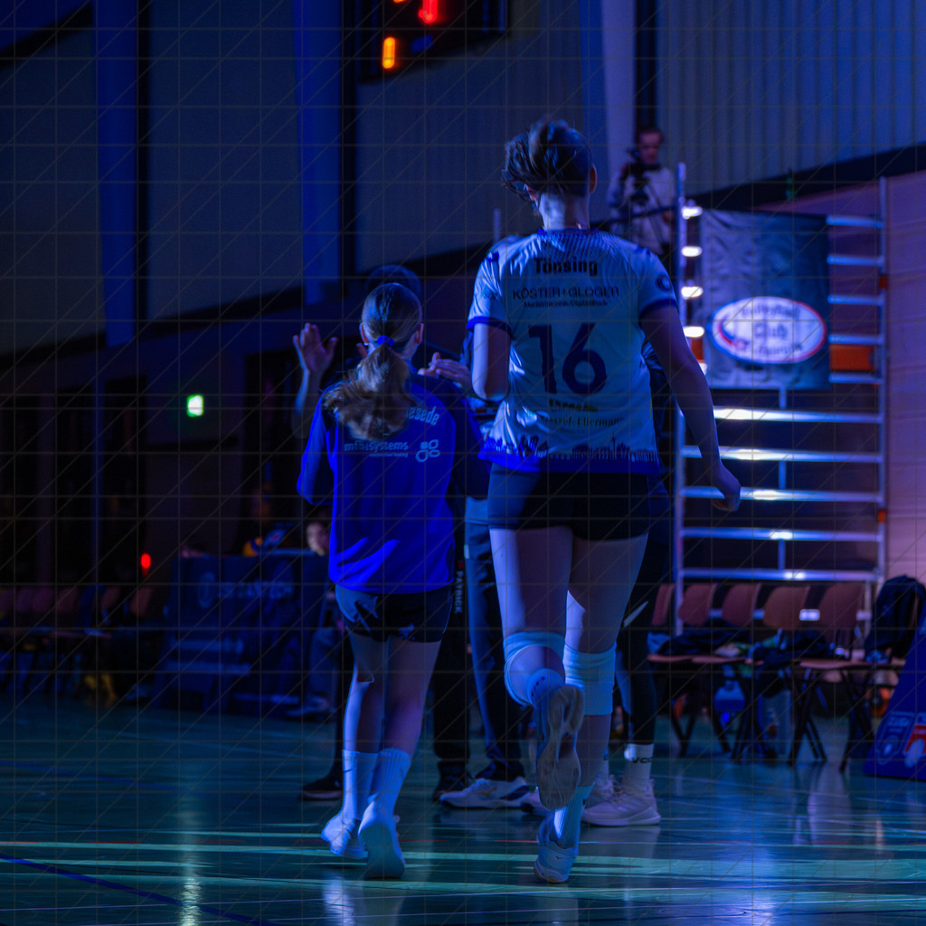 2. VBLF Nord 25/26 | Spiel 4072 | VC Osnabrück vs. Schweriner SC II | TÖNSING Jolina (VC Osnabrück e.V. #16) //  17.01.26: 2. VBLF Nord 25/26 | Spiel 4072 | VC Osnabrück vs. Schweriner SC II / Osnabrück / Deutschland  //   CREDIT:www.bullenfotos.de, Martin König, Hörner Weg 40, D-49078 Osnabrück, +4917663732967 // Nutzung und Weitergabe nur zu den vereinbarten Zwecken. Presseanfragen an Ersteller. Alle Rechte beim Ersteller. Honorierung nach MFM. - Realisiert mit Pictrs.com