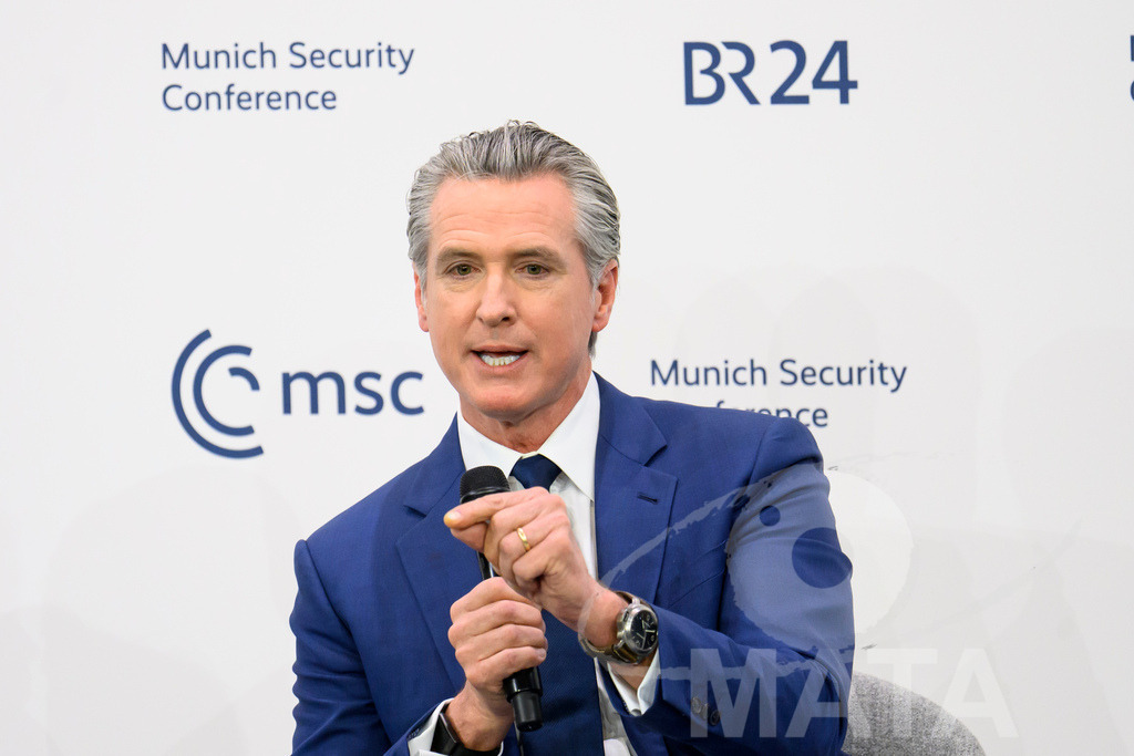 _DWA6394 | MATA IndoCon - Realisiert mit Pictrs.com