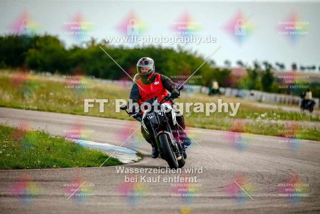Chambley Juli-2486 | Hier findet Ihr Bilder von Touristenfahrten auf der Nürburgring Nordschleife oder von anderen Veranstaltungen die ich besucht habe. Viel Spass beim Durch Schauen 