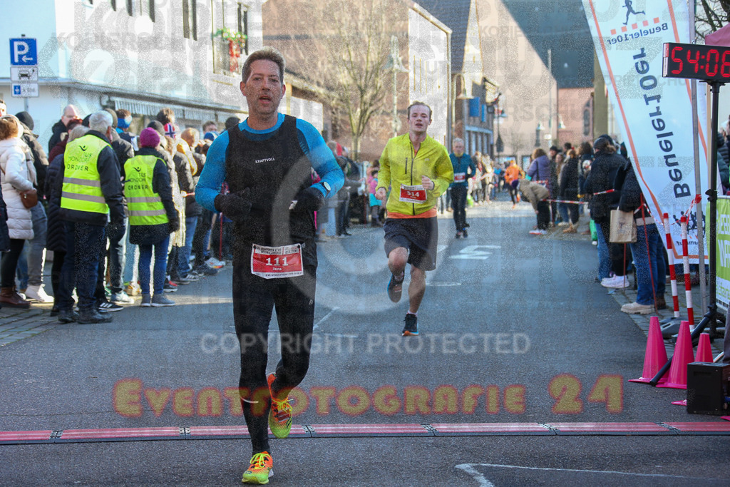 241201_1230_EX1_2404 | Sportfotografie im Rhein-Sieg Kreis, Köln, Bonn, NRW, Rheinland Pfalz, Hessen, etc. Unser Tätigkeitsfeld umfasst den Laufsport vom Volkslauf über den Marathon, Duathlon, Triathon bis zum Ultralauf wie Kölnpfad Ultra oder Schindertrail.