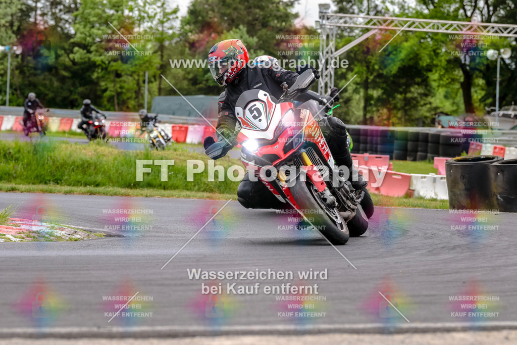 MotoTeamVBK-20528 | Hier findet Ihr Bilder von Touristenfahrten auf der Nürburgring Nordschleife oder von anderen Veranstaltungen die ich besucht habe. Viel Spass beim Durch Schauen 