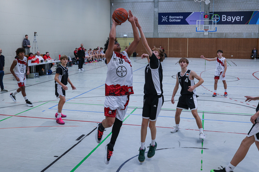 JBBL BAYER GIANTS vs Team BonnKöln RAG-91 | Fotos von Basketballspielen aus dem Raum NRW fotografiert von Gero Mueller-Laschet und Daniel Schaefer - Realisiert mit Pictrs.com