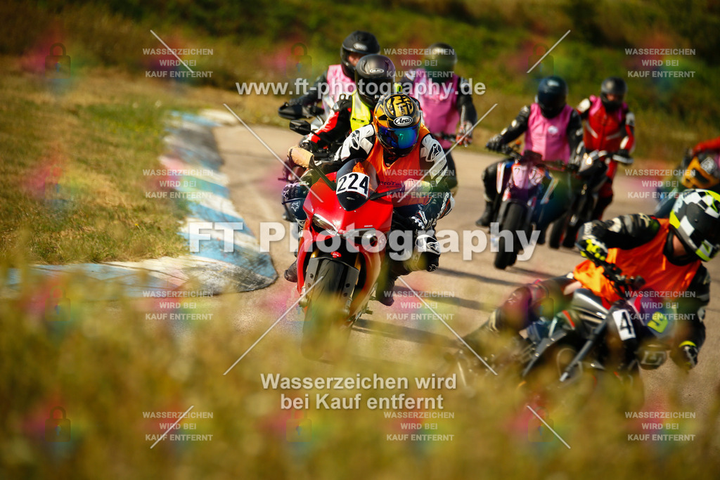 _MOT6598 | Hier findet Ihr Bilder von Touristenfahrten auf der Nürburgring Nordschleife oder von anderen Veranstaltungen die ich besucht habe. Viel Spass beim Durch Schauen 