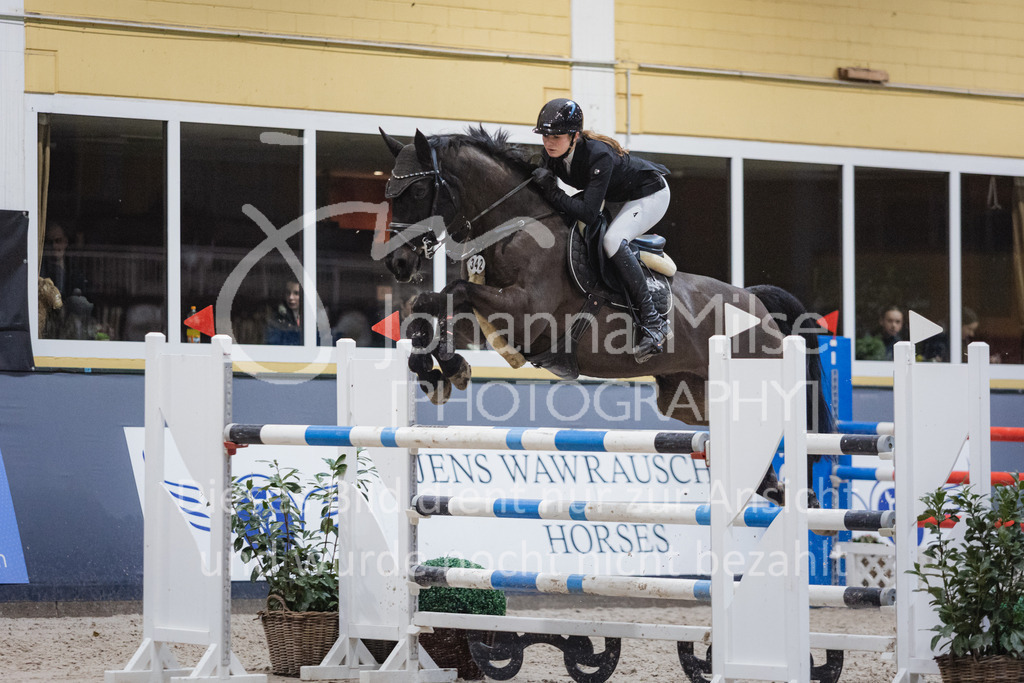 230211_Warstein_M2-Spr-243 | Deine schönsten Turniermomente als professionelle Fotos! Entdecke hochwertige Pferdesport-Fotografie im Online-Shop. Jetzt Fotos finden & bestellen!