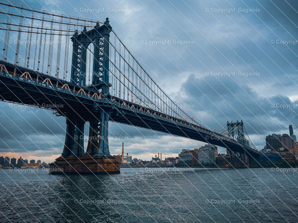 New York City Skyline Fotografie | NYC Wandkunst | Digitaler Download | Empire State Building Poster | Stadtbild Kunst | Urban Print | Bringe den einzigartigen Charme von New York in dein Zuhause! Diese digitale Fotografie zeigt die beeindruckende Skyline der Stadt mit dem Empire State Building. Perfekt als stilvolle Wanddekoration für moderne Wohnräume, Büros oder als Geschenk für NYC-Liebhaber.
