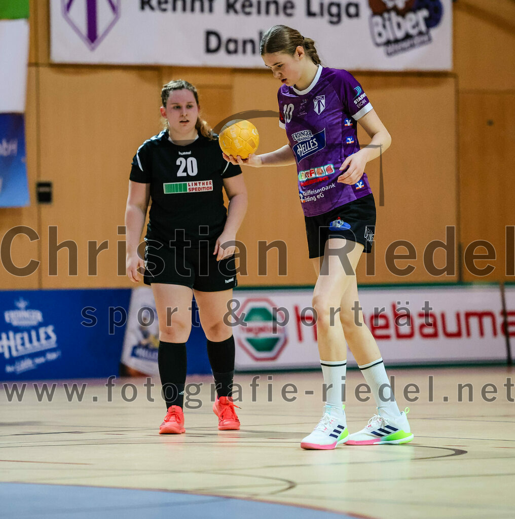 2024-01-27_036_SpVgg_Altenerding_gegen_HSG_Schwab-kirchen | Erding, Deutschland, 27.01.2024:
Handball, Bezirksoberliga Frauen Altbayern 2023 / 2024, 12. Spieltag, SpVgg Altenerding gegen HSG Schwab/kirchen, Endergebnis: 39:28

Johanna Rubner (HSG Schwab/kirchen, #20), Greta Felbinger (SpVgg Altenerding, #10)

Foto: Christian Riedel / fotografie-riedel.net
