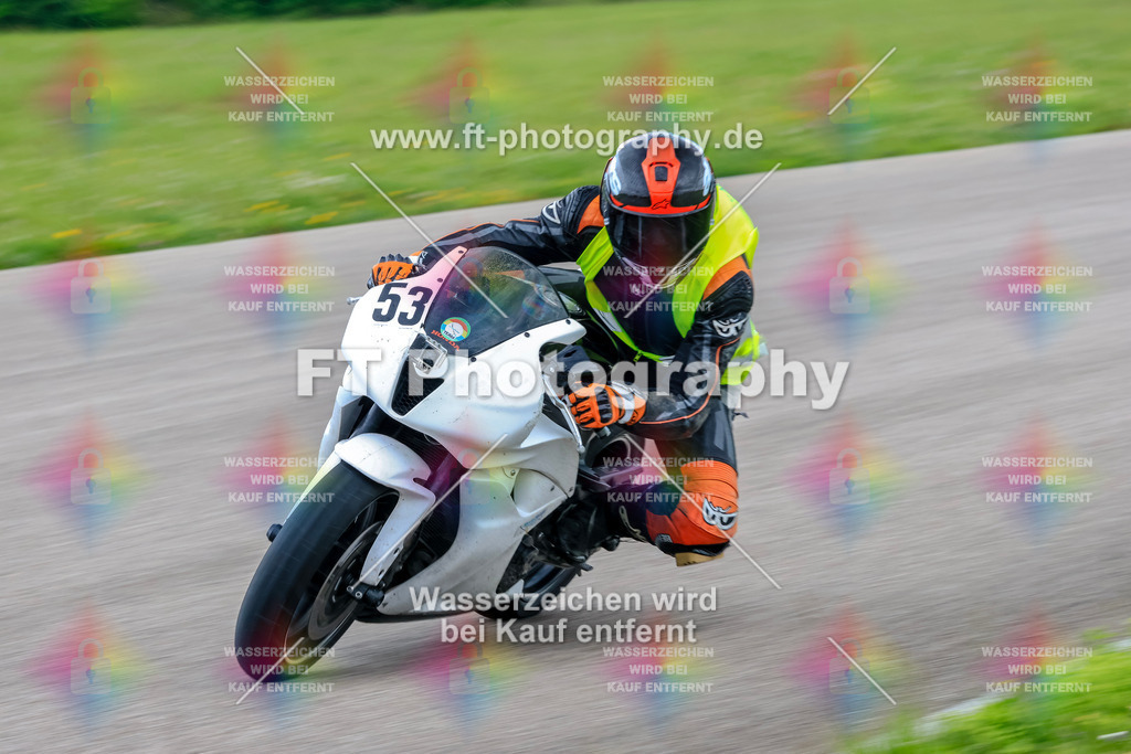 MotoTeam-3261 | Hier findet Ihr Bilder von Touristenfahrten auf der Nürburgring Nordschleife oder von anderen Veranstaltungen die ich besucht habe. Viel Spass beim Durch Schauen 