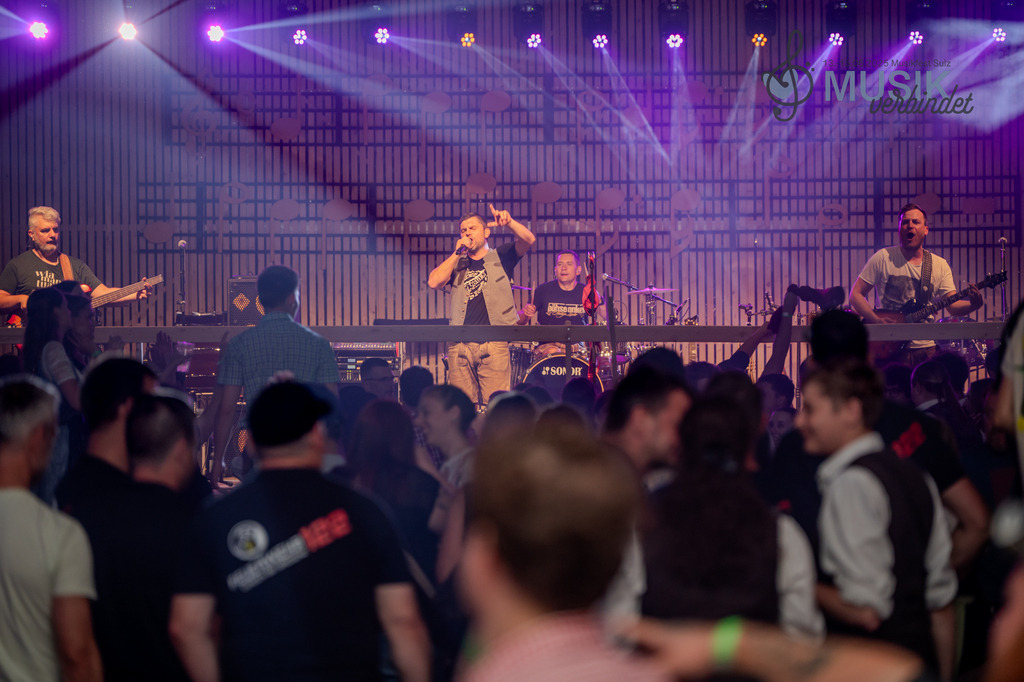 DSC_5287 | "Fussifoto.com – Ihr Ansprechpartner für hochwertige Fotografie! Entdecken Sie kreative Bilder und professionelle Dienstleistungen. Kontaktieren Sie uns für Ihre Projekte!"