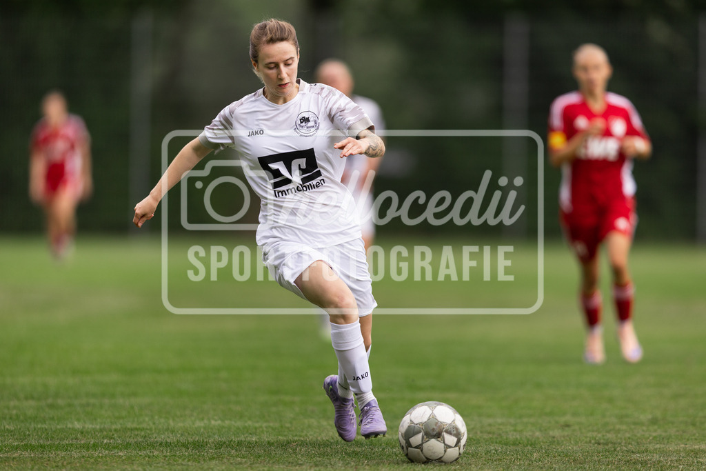 Fußball I Frauen I Testspiel I SpVg Aurich - DJK Arminia Ibbenbüren I 15431 | realhellocedii - Realisiert mit Pictrs.com