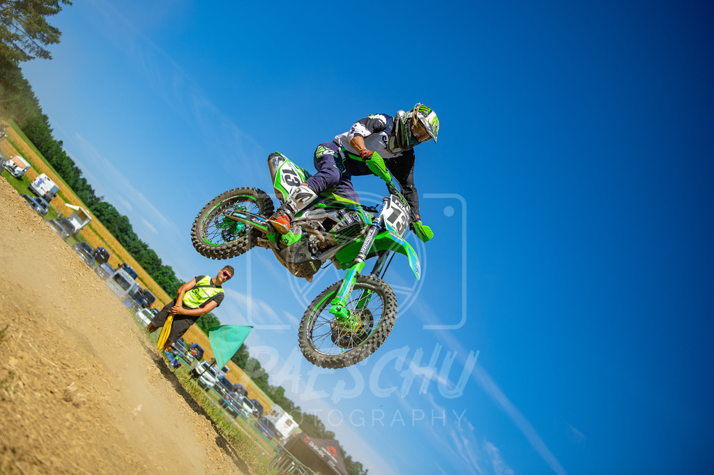 SE (69) | Paeschuphoto Shop - Wer nicht sucht der auch nicht findet.Ob Motocrossbilder oder von einem besuchtem Spiel, Hauptsache Action. - Realisiert mit Pictrs.com
