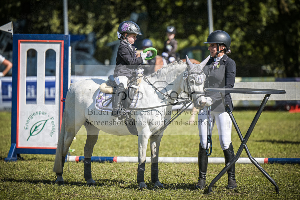 DOS_0294 | Entdecke hochwertige Reitturnierfotos von Foto Oger. Professionell, emotional und authentisch – jetzt Lieblingsmomente im Shop bestellen.Deutschlandweite Turnierfotografie. - Realisiert mit Pictrs.com
