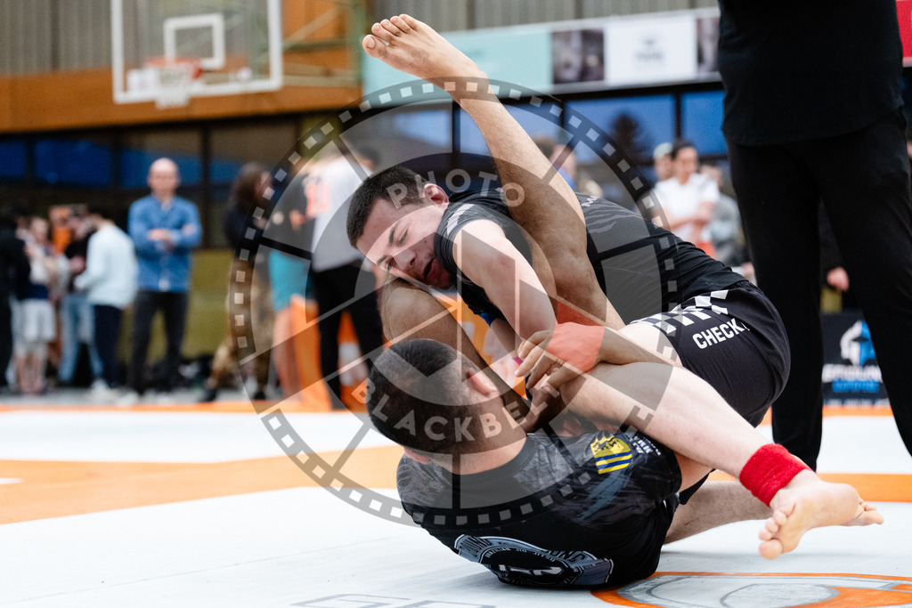 20251122PBB14422 | Athletes compete during the Grappling Industries Berlin Jiu-Jitsu and Grappling Championship, on November 22, 2025 in Berlin, Germany. © photoblackbelt
