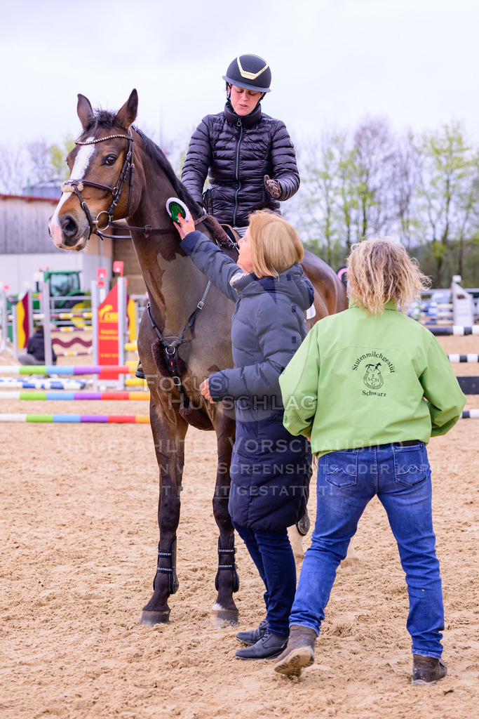 12042026-Mammendorf-Prfg39-0610 | Fokus Hufschlag Fotografie - Realisiert mit Pictrs.com