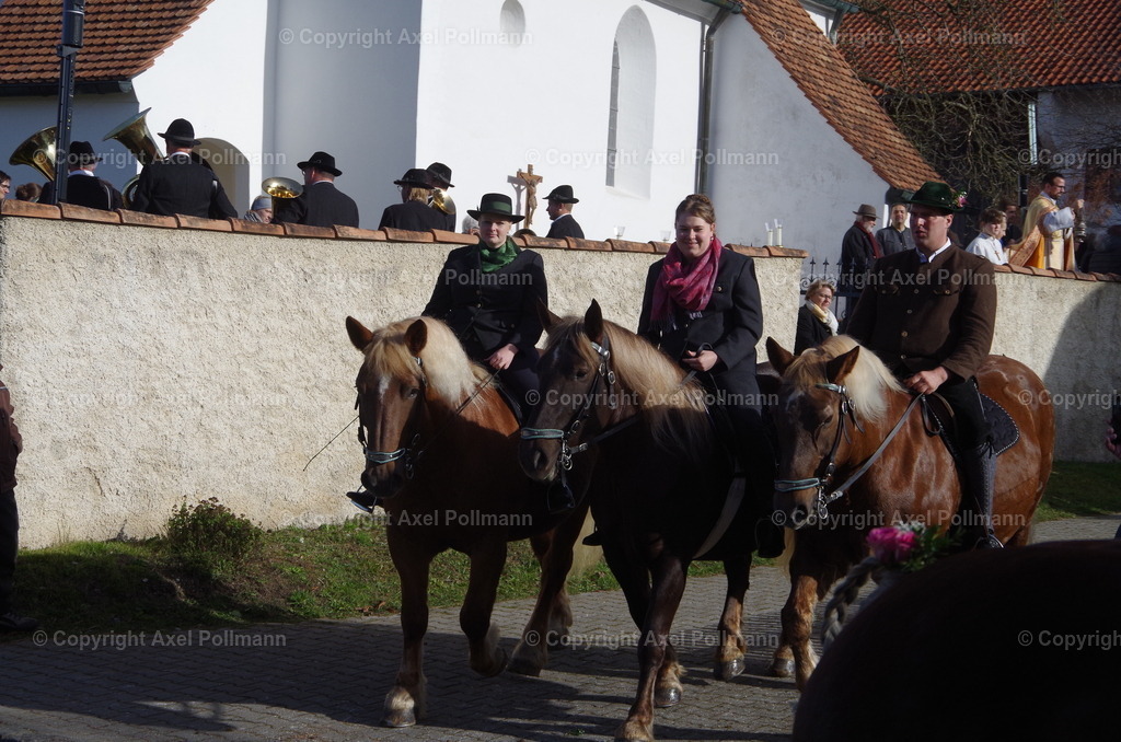 IMGP1399 | fotografiert von Axel PollmannLeonhardi Wallfahrt Benediktbeuern und Murnau, Fronleichnam, Fasching, Landschaft im Loisachtal und Benediktbeuern  - Realisiert mit Pictrs.com