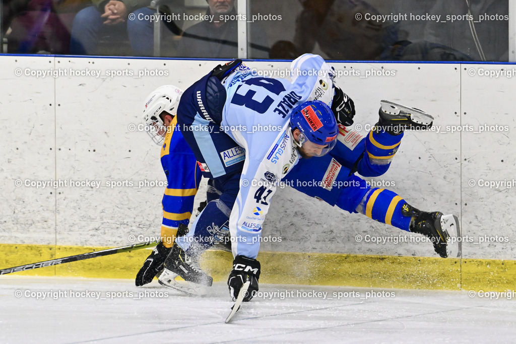 EHC Althofen vs. ESC Steindorf 6.3.2024 | #43 Oraze Martin ESC Steindorf, #63 Hammerle Simon EHC Althofen, EHC Althofen vs. ESC Steindorf 6.3.2024, EHC Althofen vs. ESC Steindorf am 06.03.2024 in Althofen (Stadthalle Althofen ), Austria, (Photo by Bernd Stefan)