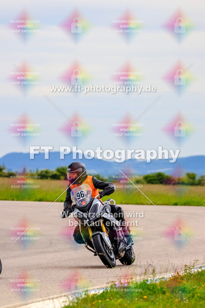 MotoTeam-2908 | Hier findet Ihr Bilder von Touristenfahrten auf der Nürburgring Nordschleife oder von anderen Veranstaltungen die ich besucht habe. Viel Spass beim Durch Schauen 