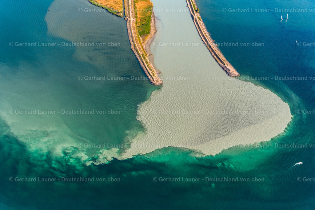 4028092 | HARD 17.05.2020 Uferbereiche entlang der Fluss- Mündung des Rhein in den Bodensee in Hard in Vorarlberg, Österreich. // Riparian areas along the river mouth of the Rhine in Lake Constance in Hard in Vorarlberg, Austria. Foto: Gerhard Launer