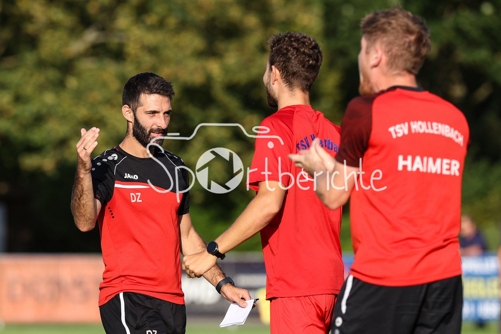 VfR Neuburg - TSV Hollenbach | Jubel nach 0-1 / Daniel ZWECKBRONNER