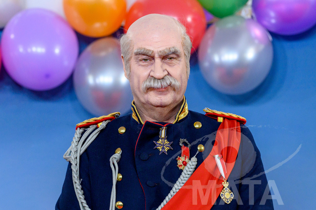 _DWA1635 | Ministerpräsident Markus Söder als Otto von Bismarck bei der TV-Sendung Fastnacht in Franken 2024. Veitshöchheim, 02.02.2024 Bayern Deutschland - Realisiert mit Pictrs.com