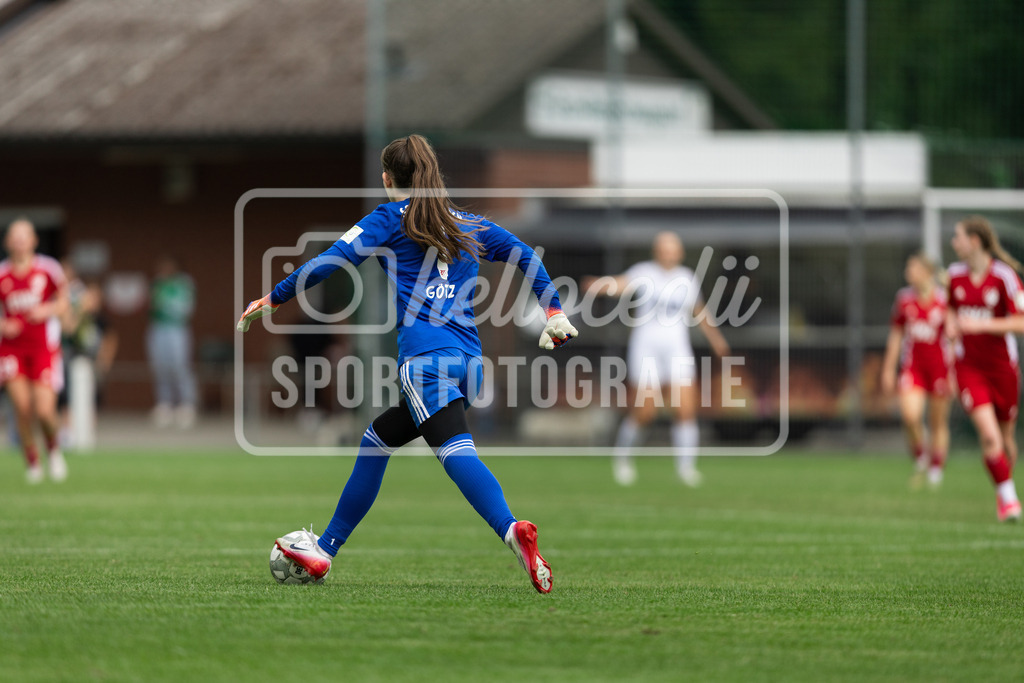 Fußball I Frauen I Testspiel I SpVg Aurich - DJK Arminia Ibbenbüren I 15435 | realhellocedii - Realisiert mit Pictrs.com