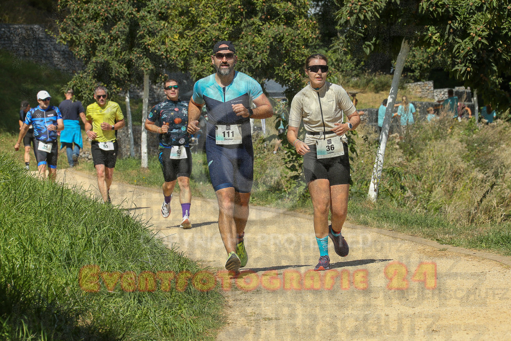 250824_1231_EX1_9604 | Sportfotografie im Rhein-Sieg Kreis, Köln, Bonn, NRW, Rheinland Pfalz, Hessen, etc. Unser Tätigkeitsfeld umfasst den Laufsport vom Volkslauf über den Marathon, Duathlon, Triathon bis zum Ultralauf wie Kölnpfad Ultra oder Schindertrail.