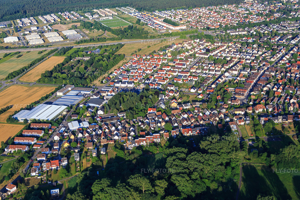 Luftbild: Am Zinken im Ortsteil Neureut in Karlsruhe im Bundesland Baden-Württemberg in Deutschland. Foto: IMG_080803.jpg vom 13.06.2015 durch Werner Riehm/FLY-FOTO.de