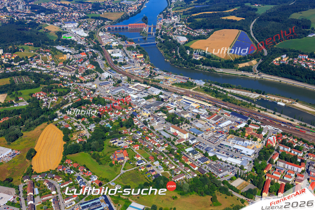 Die Luftaufnahme der Stadt Passau wurde 2017 vom Flugzeug heraus erstellt ( keine Drohne )- hohe Auflösung für beste Qualität