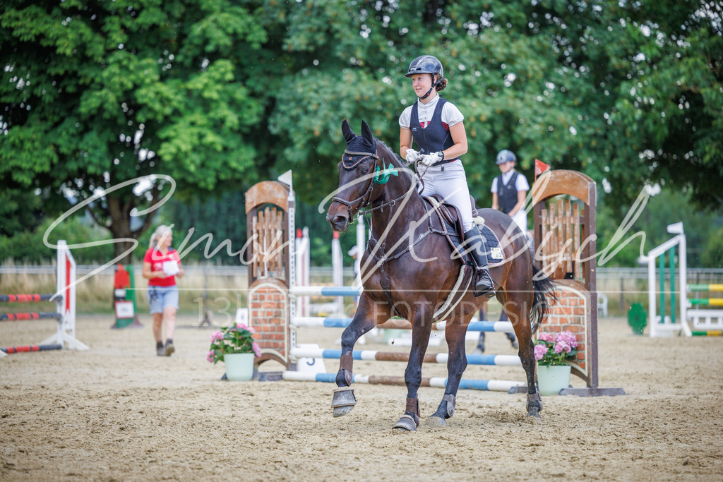 20260705-_3LI4862 | Tierfotografie Pferde, Hunde, Katzen, Haustiere.
Turnierfotografie Reitturniere, Reiten, Springreiten, Dressur in Hanau, dem Main-Kinzig-Kreis und dem Rhein-Main- Gebiet um Frankfurt