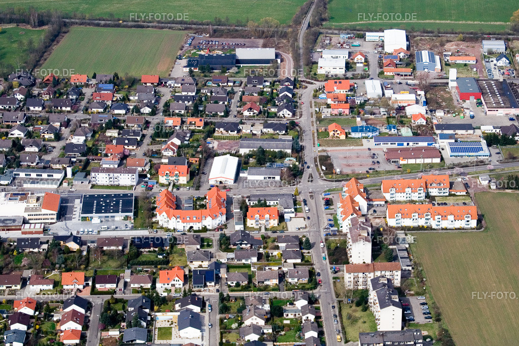Hochstadter Straße | Luftbild: Hochstadter Straße in Offenbach an der Queich im Bundesland Rheinland-Pfalz in Deutschland. Foto: IMG_9728.jpg vom 15.03.2008 durch Werner Riehm/FLY-FOTO.de - Realisiert mit Pictrs.com
