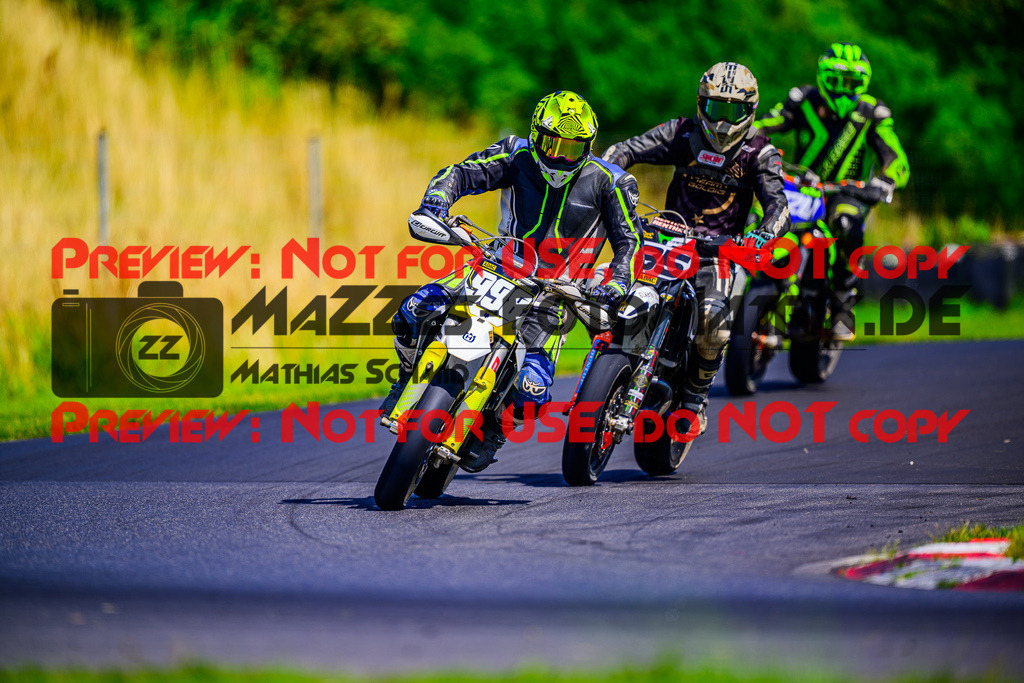 MaZZes_FotoMatrix_240714_6007705_7081 | S4