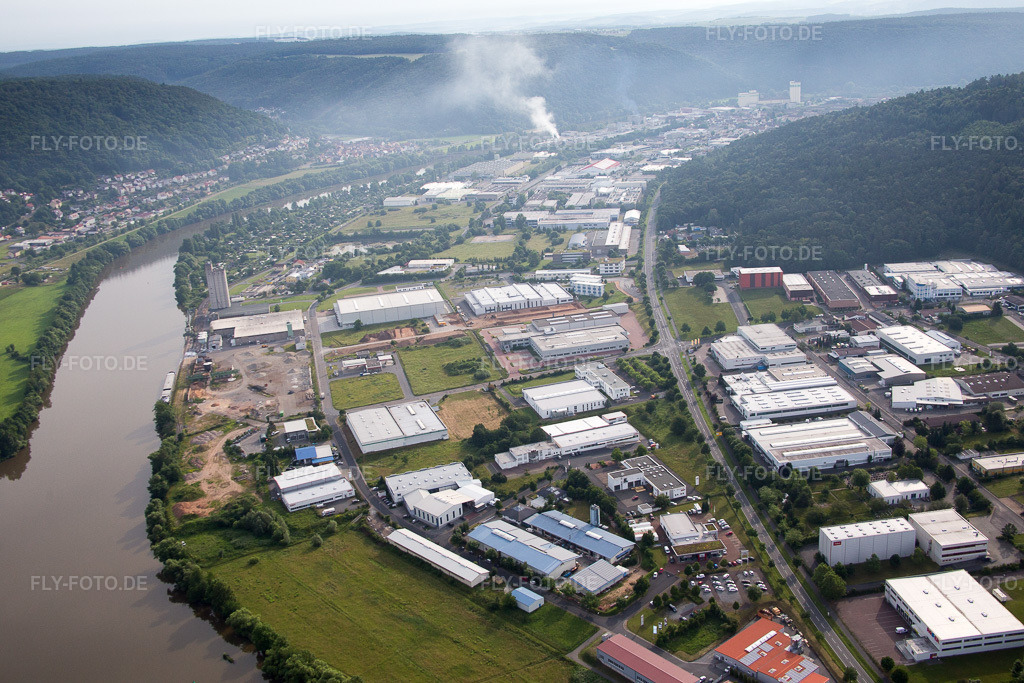 Luftbild: Industriegebiet Hafenstr im Ortsteil Grünenwört in Wertheim im Bundesland Baden-Württemberg in Deutschland. Foto: IMG_089696.jpg vom 11.06.2016 durch Werner Riehm/FLY-FOTO.de