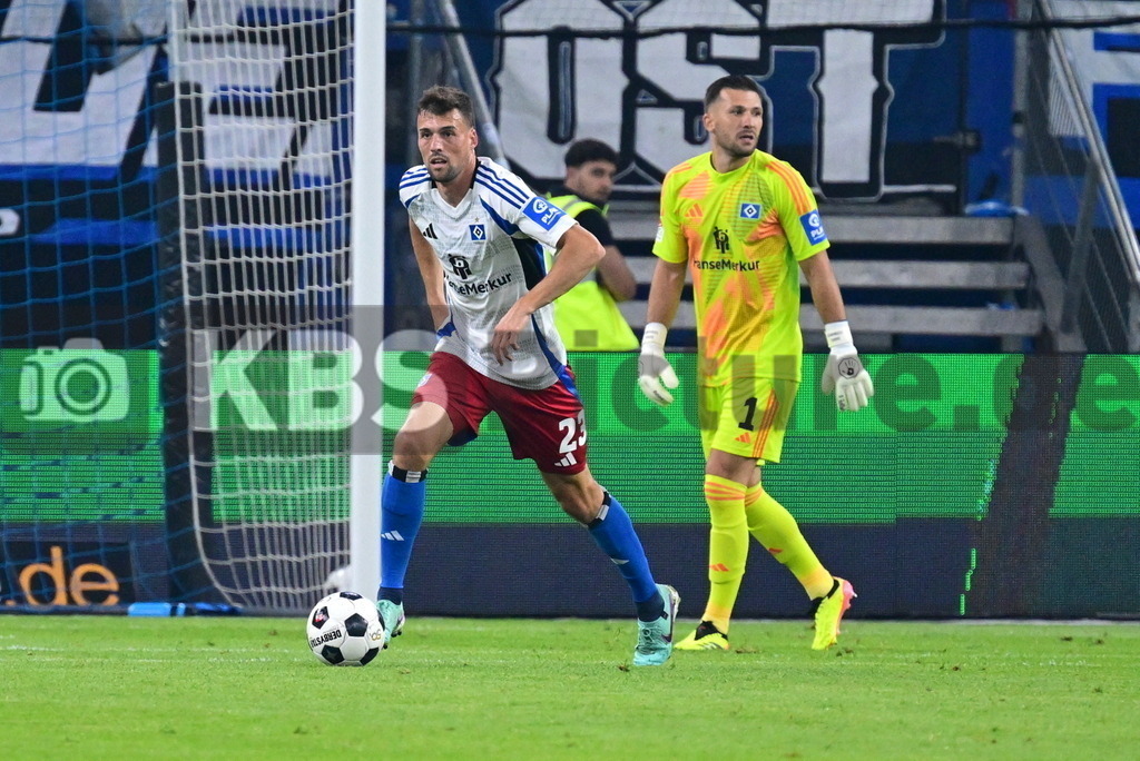 KBS Picture_HSV-HerthaBSC_044 | v.l. Meffert Jonas (HSV) , Heuer Fernandes Daniel (HSV) ,Sportplatz :  Volksparkstadion,  - Realisiert mit Pictrs.com