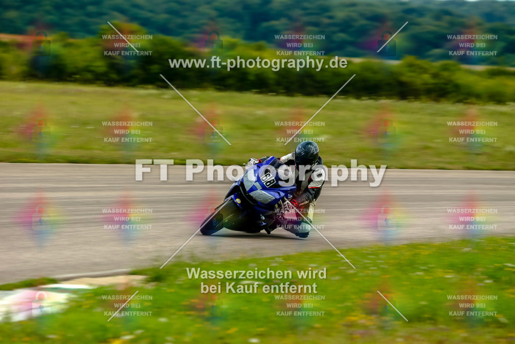 Chambley Juli-3231 | Hier findet Ihr Bilder von Touristenfahrten auf der Nürburgring Nordschleife oder von anderen Veranstaltungen die ich besucht habe. Viel Spass beim Durch Schauen 