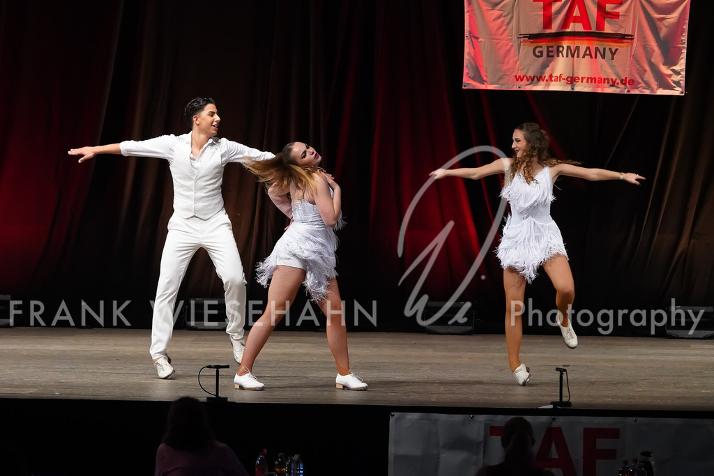 FW702174 | FRANK WIESEHAHN MEDIA - Realisiert mit Pictrs.com