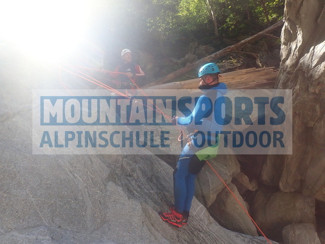 P9210091 | Bestelle die Bilder deines Berg- oder Wasser-Abenteuers mit Mountain Sports bequem von zu Hause aus direkt über unseren Online Fotoshop von pictrs.com. - Realisiert mit Pictrs.com