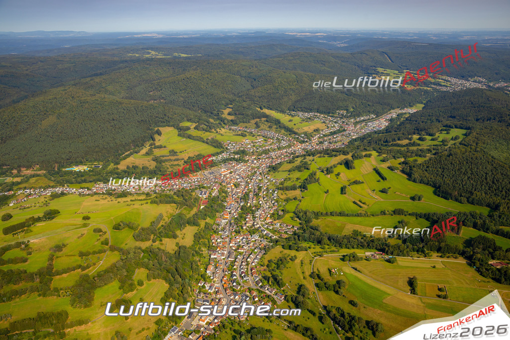 Das Luftbild zeigt :  Frammersbach - Die Luftaufnahme wurde 2024 vom UL-Flugzeug aus erstellt ( keine Drohne ) - Hochauflösende Luftaufnahme - Für grossformatige Ausdrucke geeignet. Die Geschenkidee !Mit Lizenz und Bildrechte bestellbar
